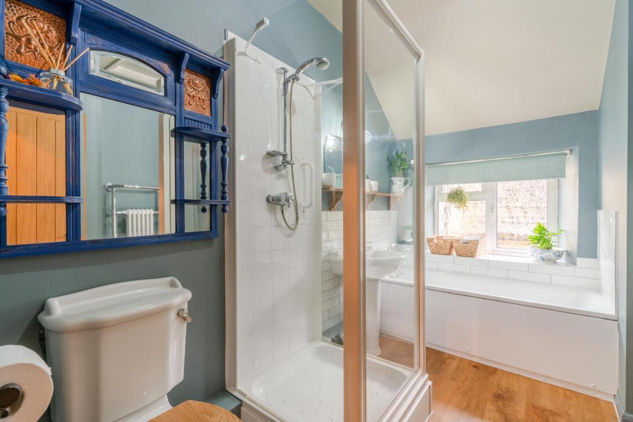 Cotswold Way Cottage Страуд Екстер'єр фото