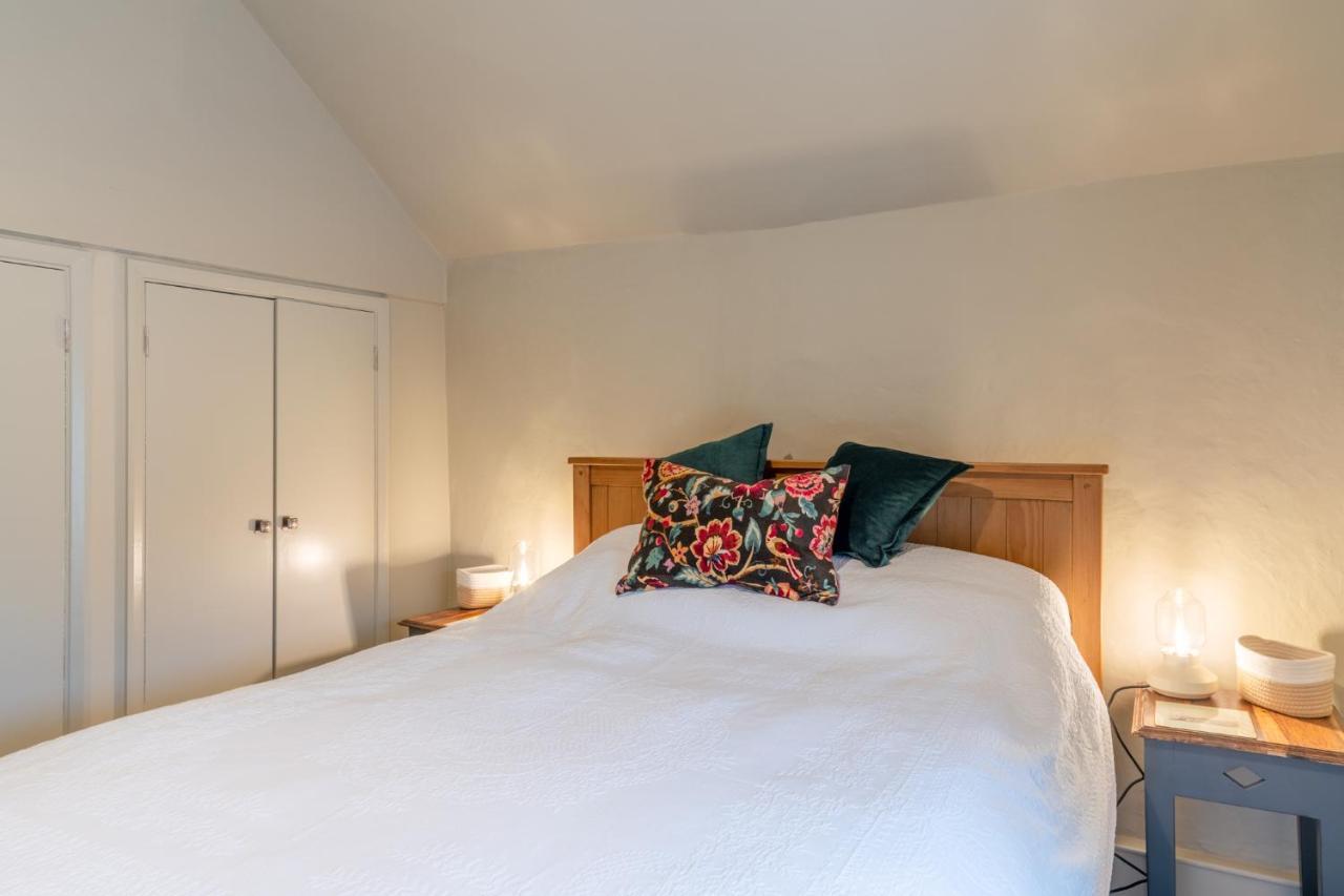 Cotswold Way Cottage Страуд Екстер'єр фото