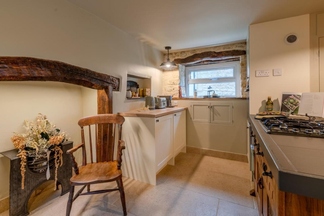 Cotswold Way Cottage Страуд Екстер'єр фото