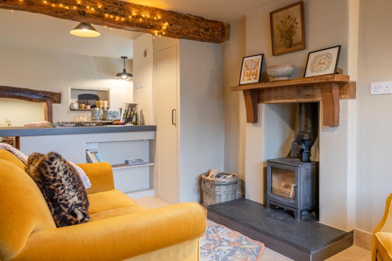 Cotswold Way Cottage Страуд Екстер'єр фото